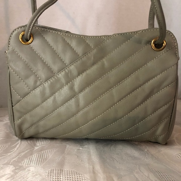 Vintage Handbags - Beautiful vintage grey leather handbag